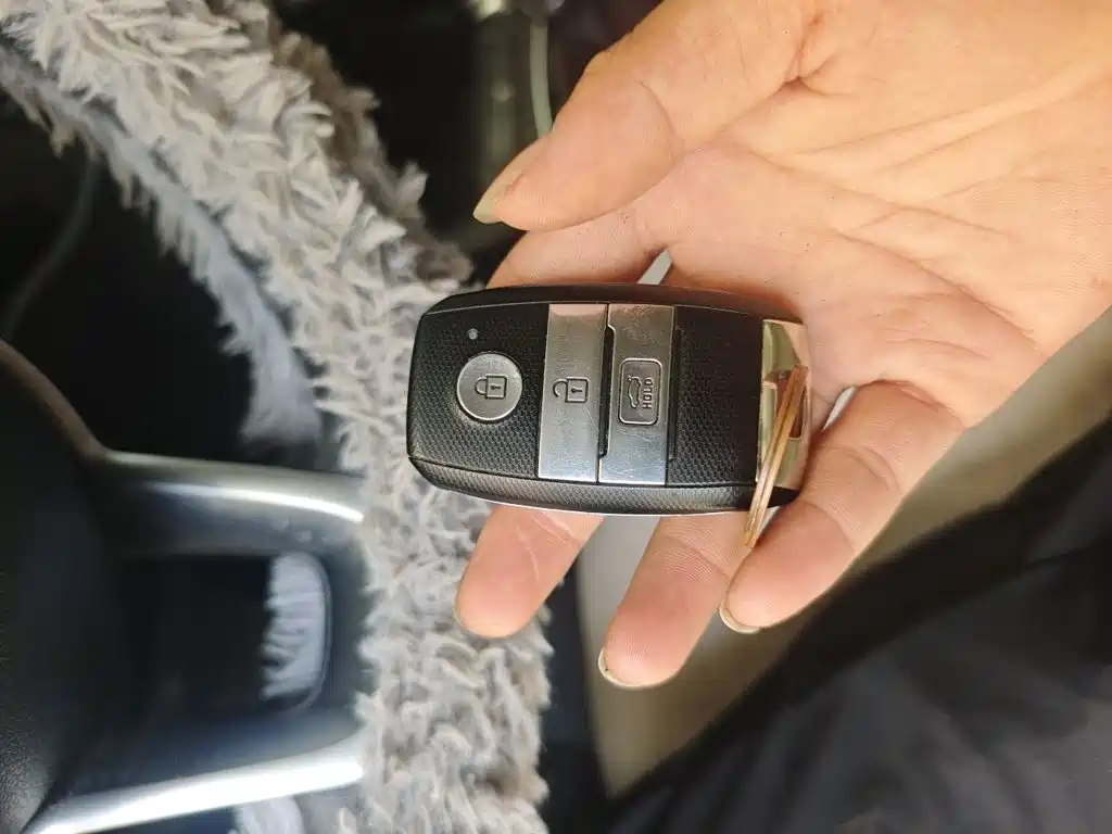Kia KX CROSS 2018 2017 1.4L AT GLS