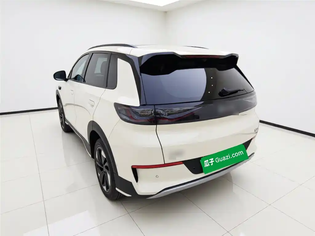 BYD Hai Shi 05 EV 2025 520KM Flagship Smart Navigation Edition фото 5