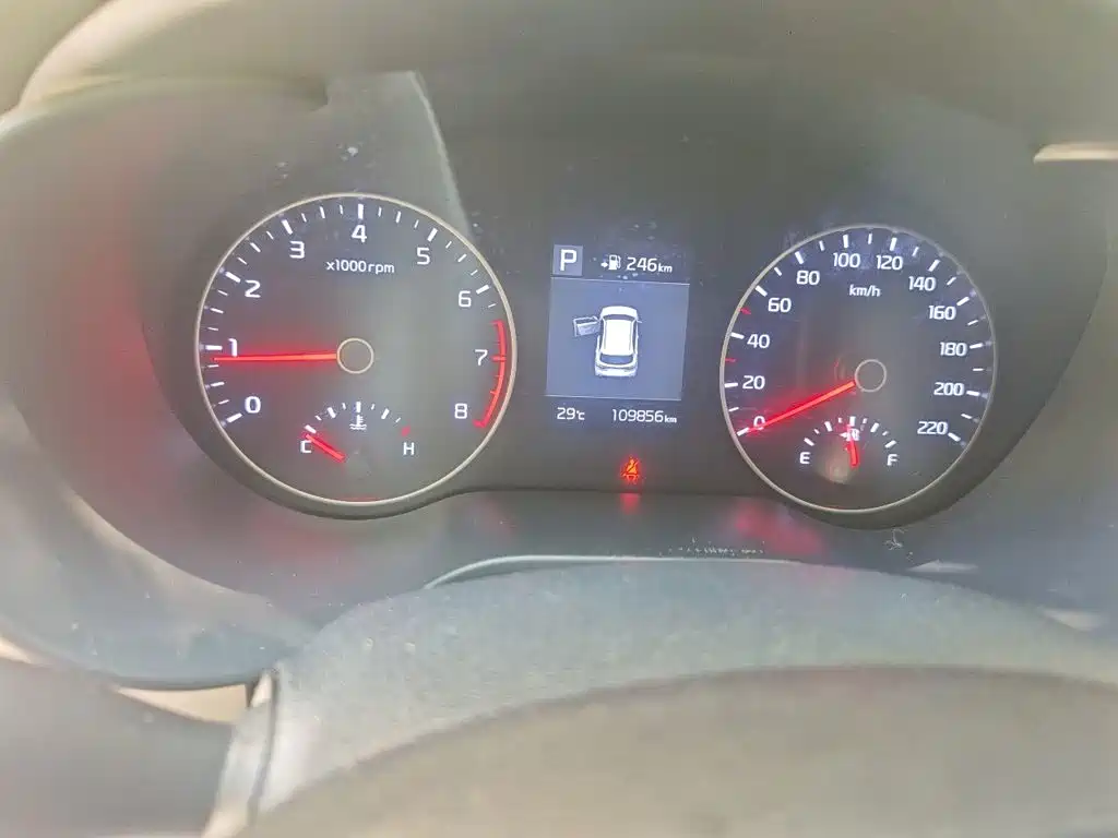 Kia KX CROSS 2018 2017 1.4L AT GLS