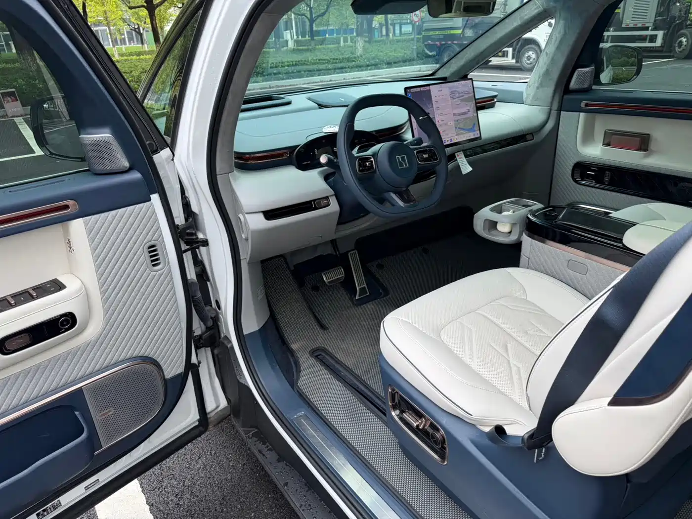 ZEEKR MIX 2025 2025 Long Range Intelligent Driving Edition