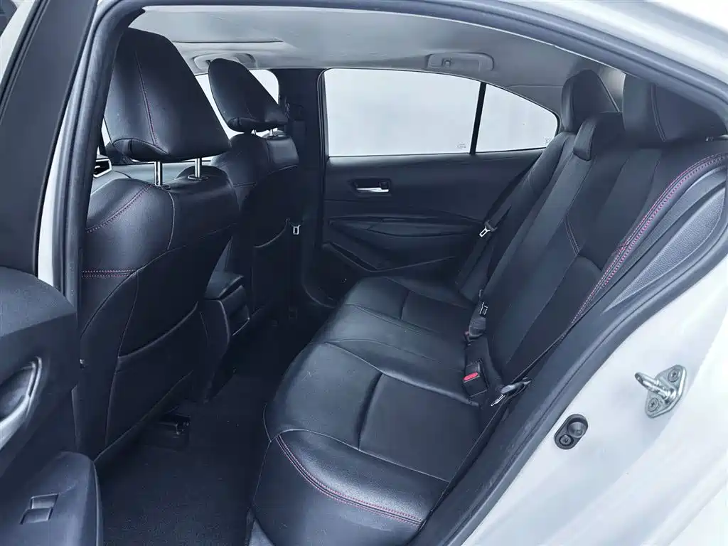 Toyota Corolla 2021 1.2T S-CVT Elite PLUS Edition фото 12