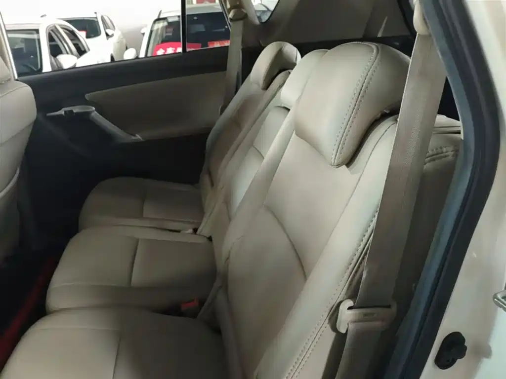 Toyota E'Z 2015 180E CVT Crossover Edition фото 17