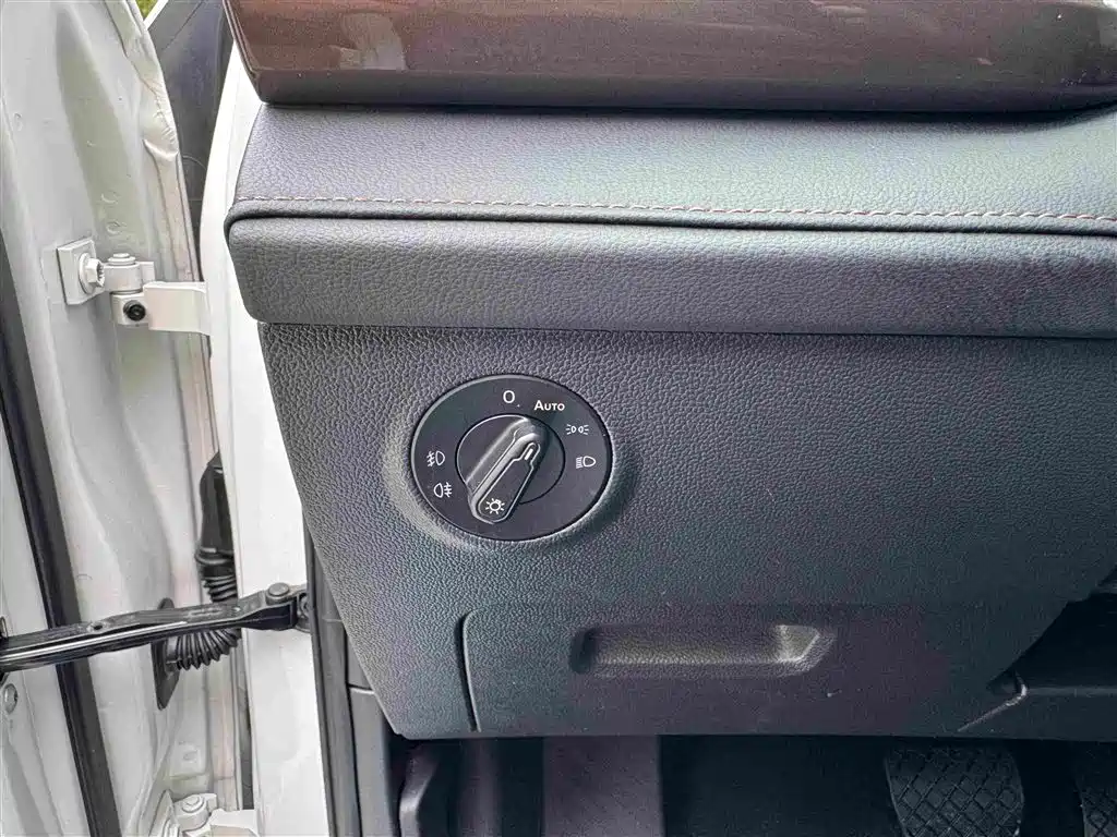 Volkswagen Tharu, миниатюра 25