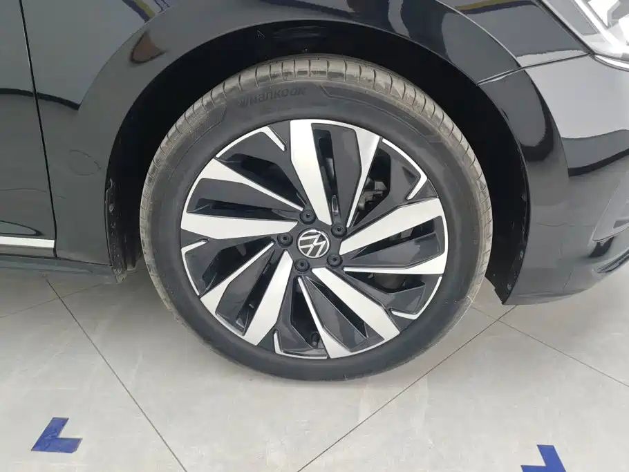 Фото 6 - Volkswagen Passat