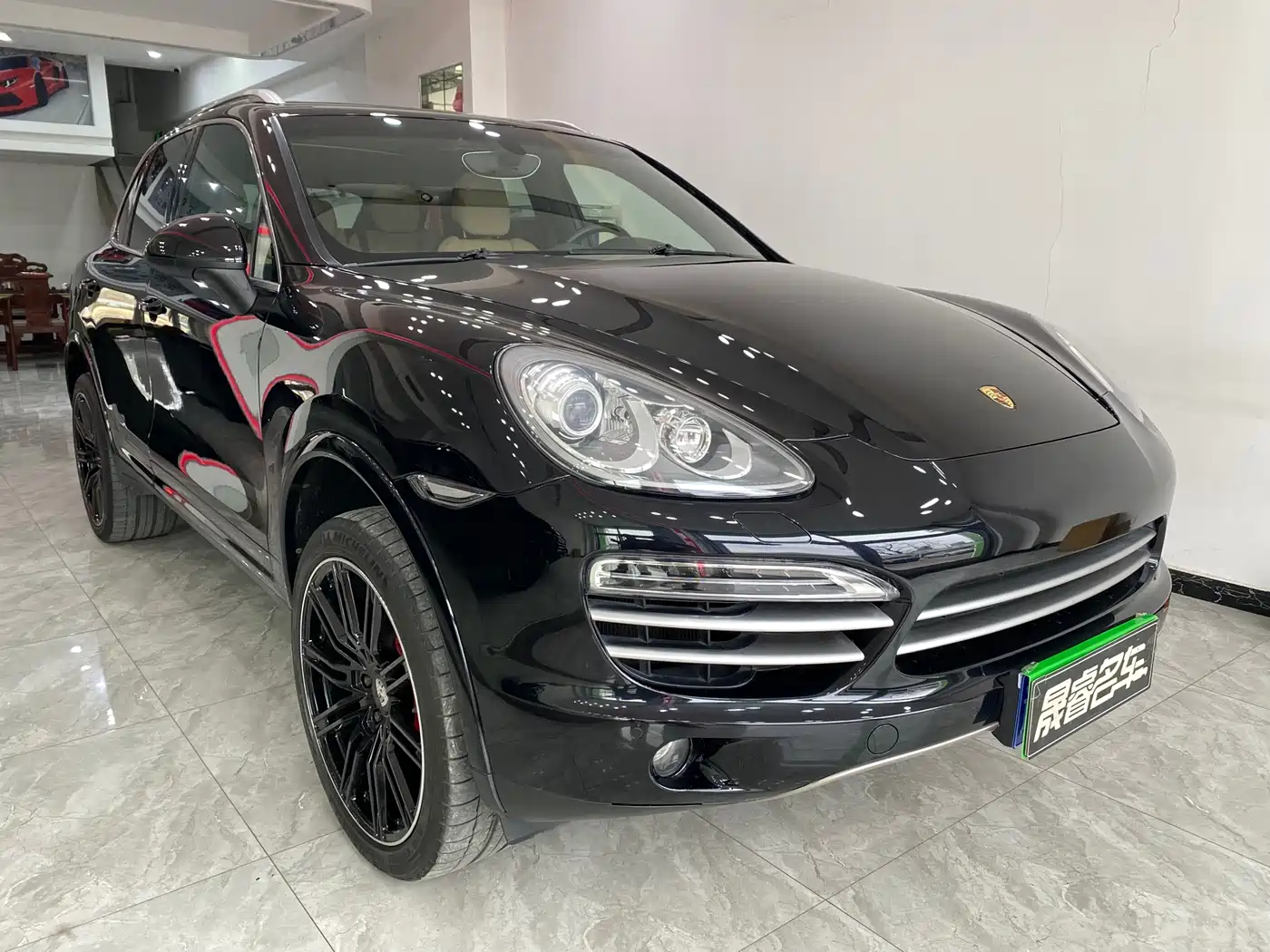 Porsche Cayenne 2014 Cayenne Platinum Edition 3.0T фото 3