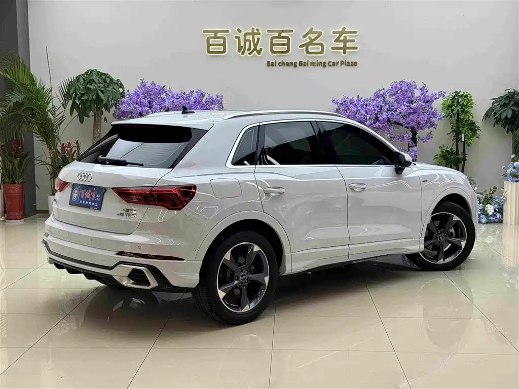 Audi Q3 2024 2024 35 TFSI Fashion Sport