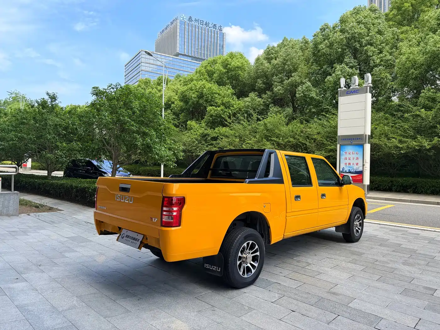 Isuzu Qingling Isuzu T17 2023 2021 3.0T Diesel 2WD Flatbed Truck Extended Wheelbase 4KH1CT6H1