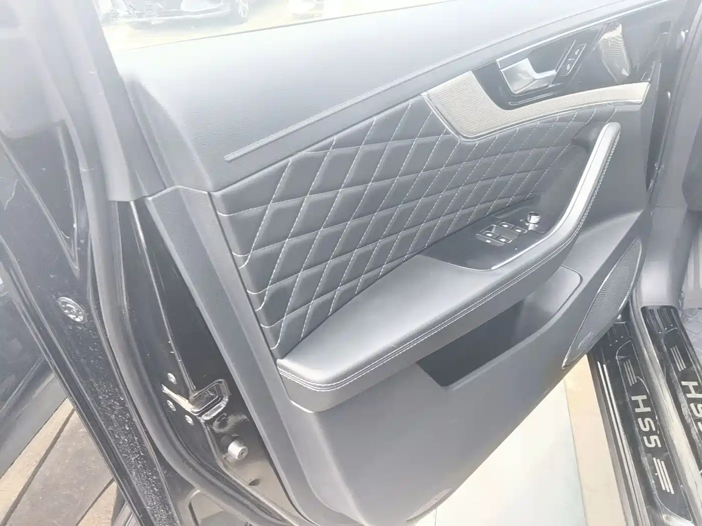 Hongqi HS5 2019 2.0T Smart Connect Enjoy Edition фото 7