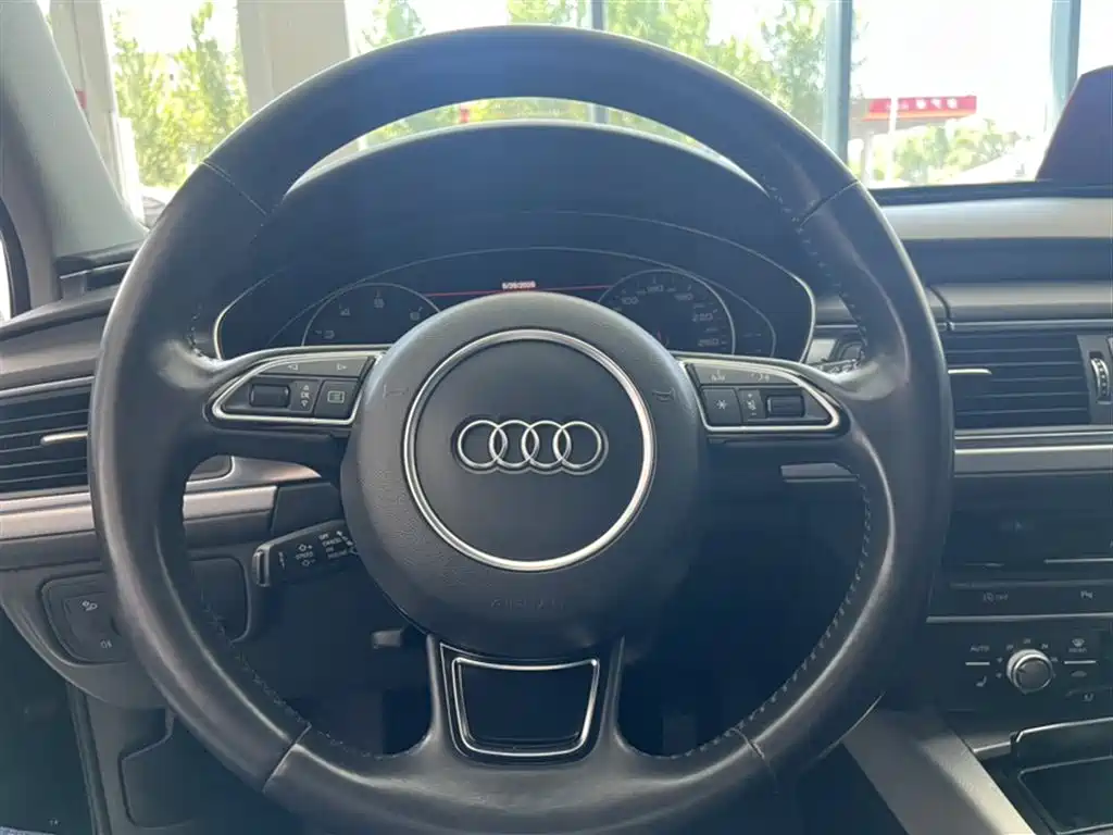 Audi A6 (Import) 2018 3.0T allroad quattro фото 5