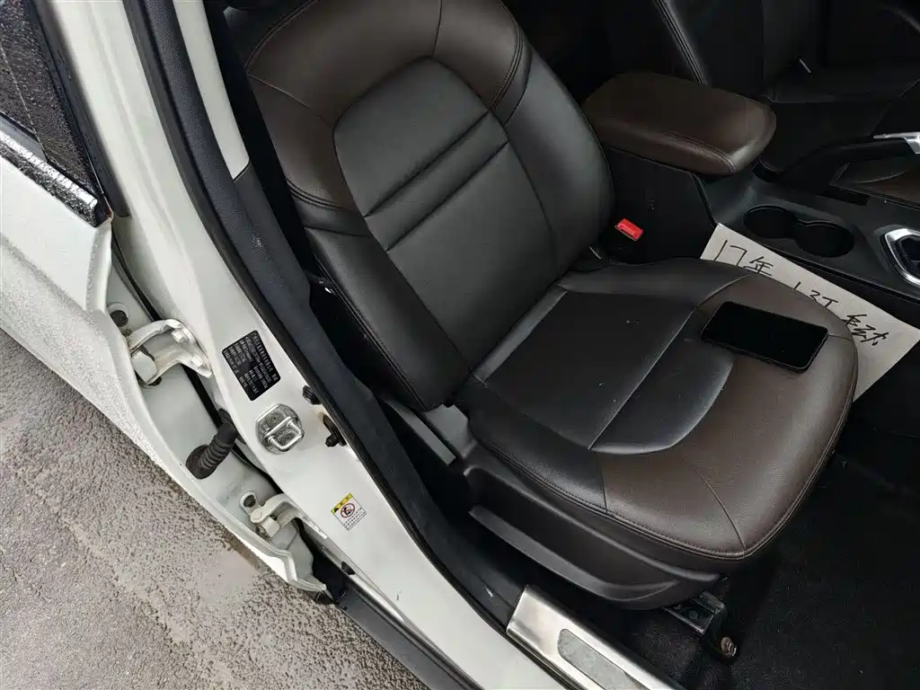 GAC Trumpchi Trumpchi GS4 2017 200T Manual 2WD Elite фото 25