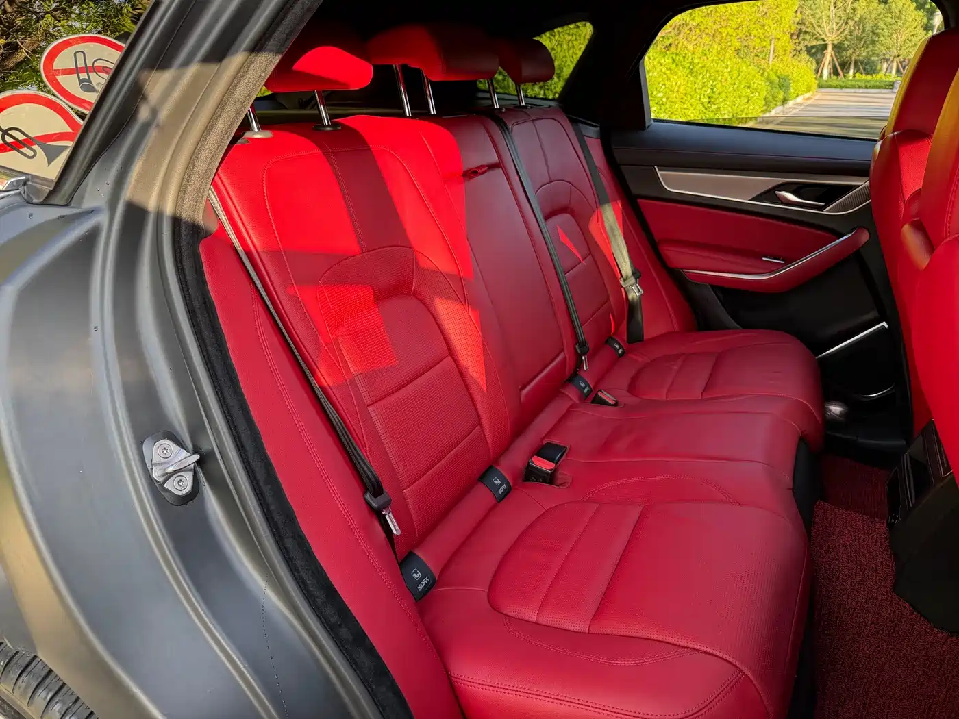 Jaguar F-Pace, миниатюра 12