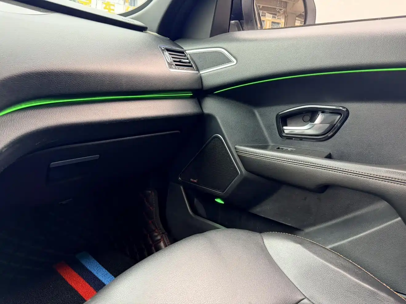 Landwind X7 2017 2016 2.0T Panorama Premium