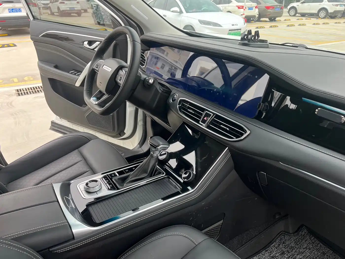 Jetour X90 2021 2021 1.6T DCT Shadow Premium Edition 7-Seater