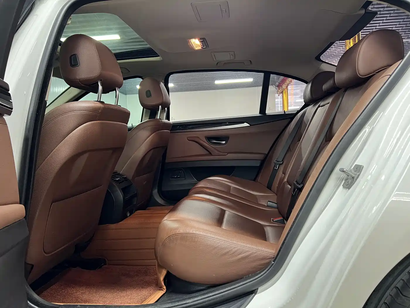 BMW 5 Series 2017 520Li Classic Edition фото 8