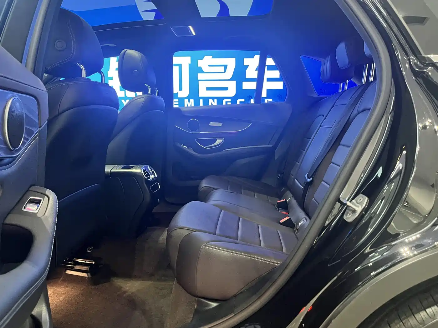 Mercedes-Benz GLC 2020 GLC 260 L 4MATIC Luxury фото 7