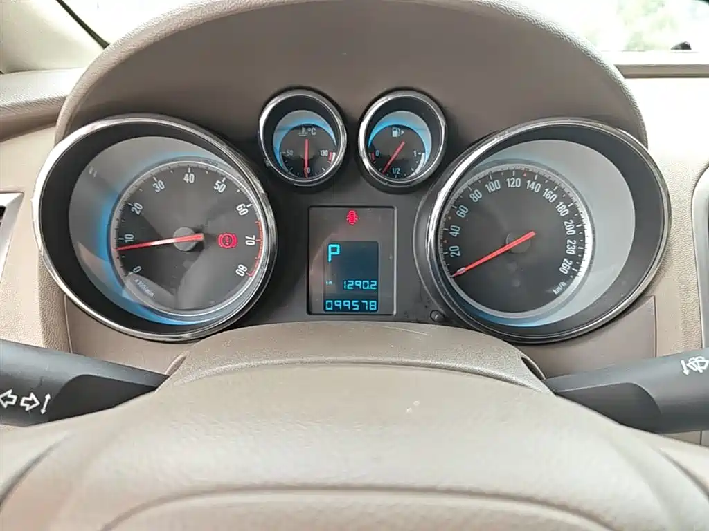 Buick Excelle 2013 GT 1.6L Automatic Fashion Edition фото 12