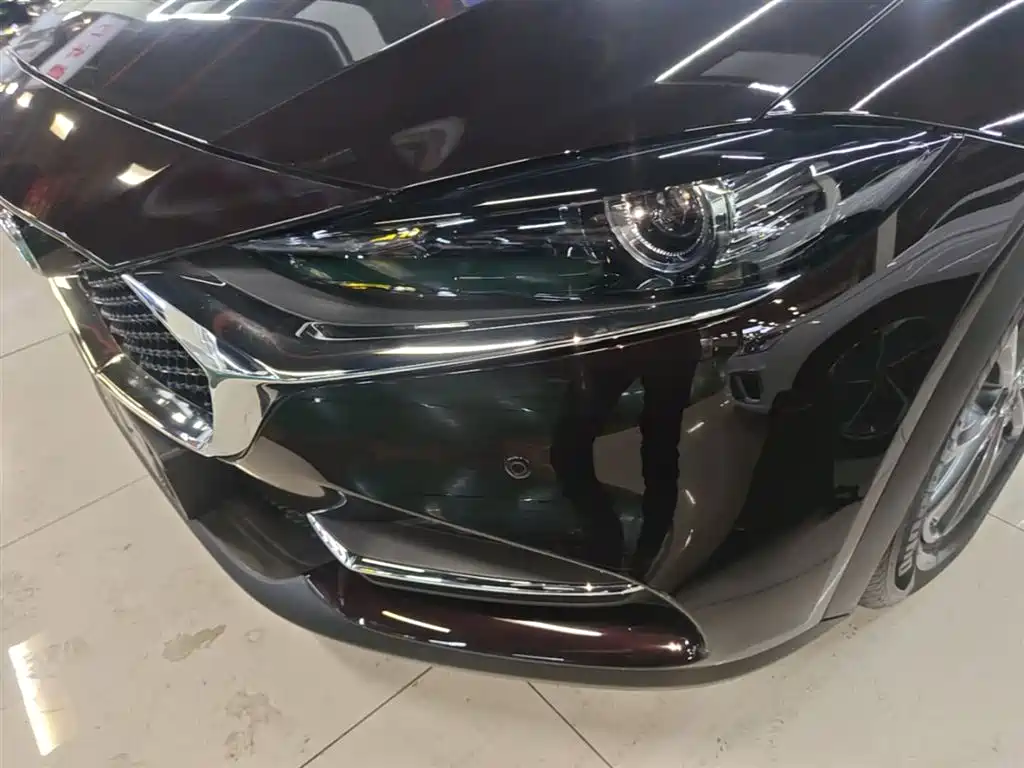 Фото 24 - Mazda CX-4