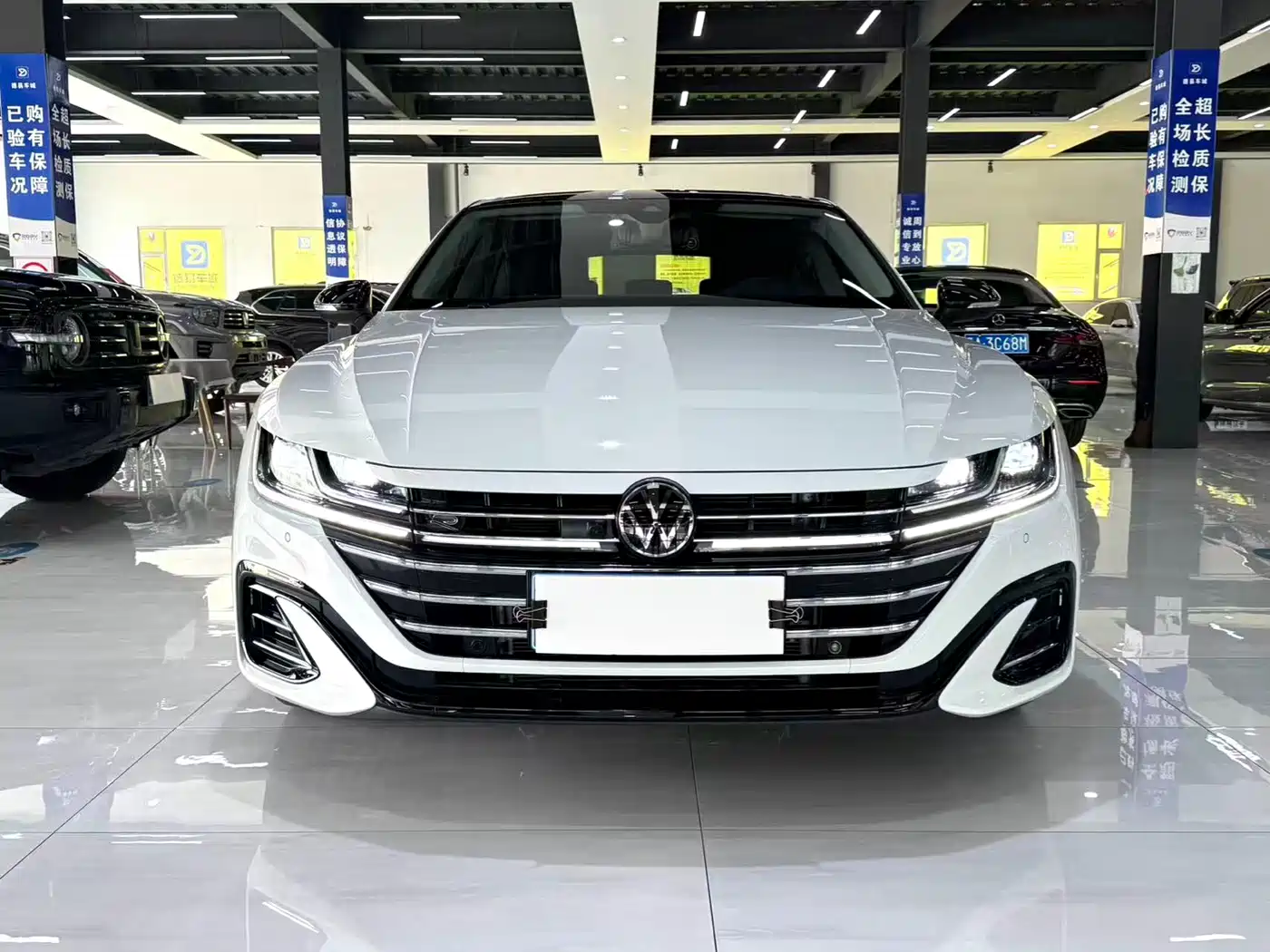 Volkswagen FAW-Volkswagen CC 2024 380TSI Eye-catching Edition фото 2