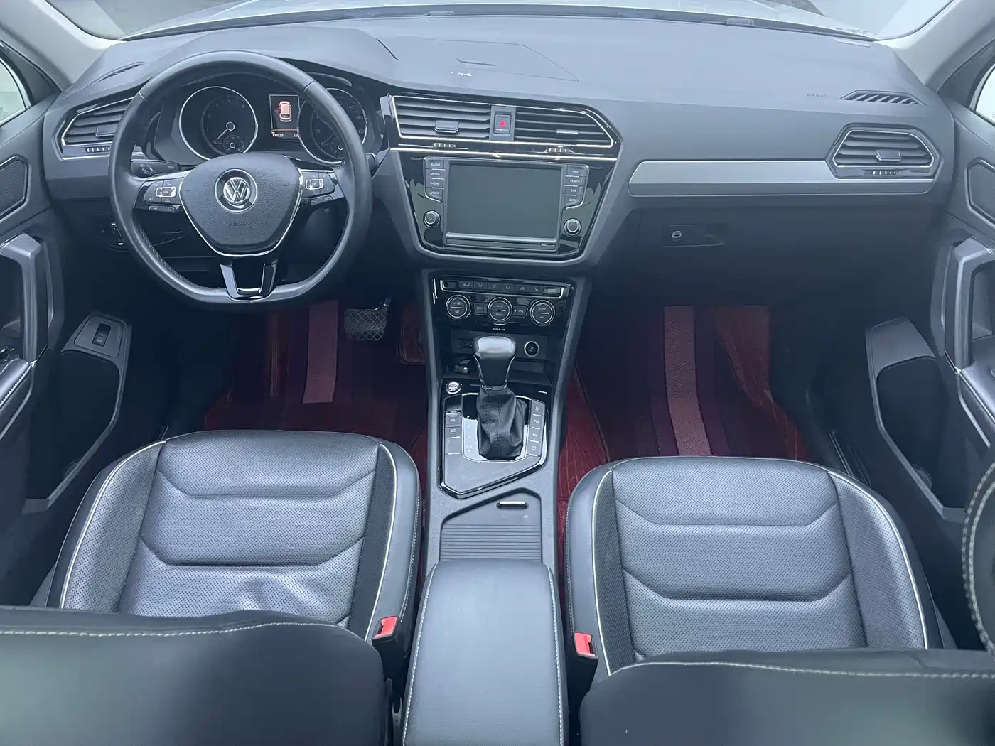 Volkswagen Tiguan L 2017 330TSI Automatic 2WD Flagship Edition фото 6