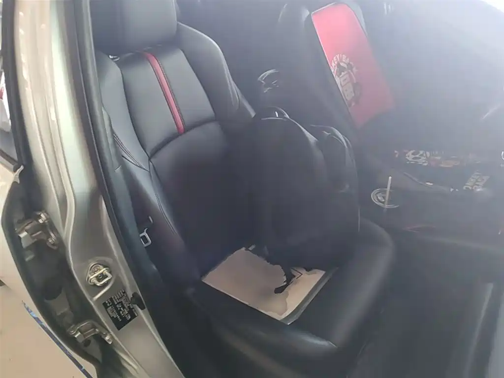 Toyota Levin 2021 Dual Engine 1.8H E-CVT Sport фото 24