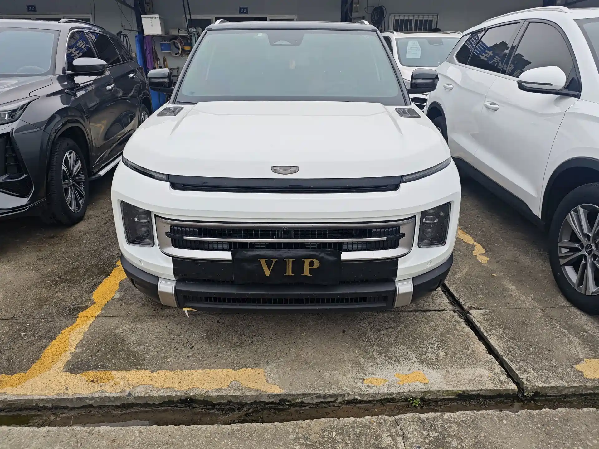 Фото 2 - Geely ICON