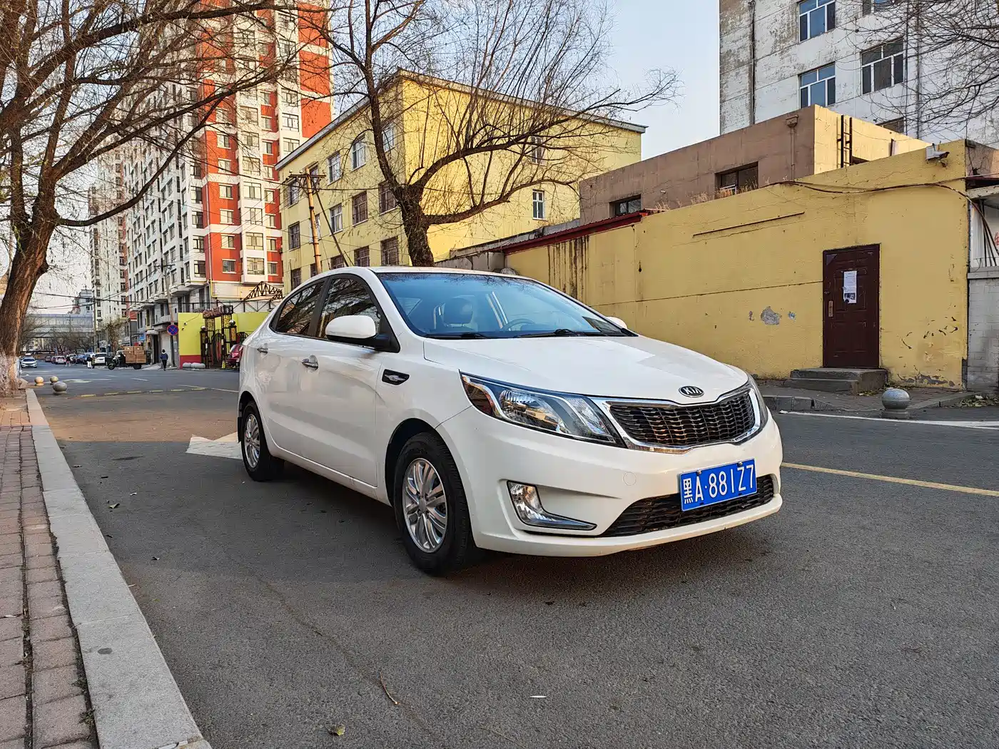 Kia K2 2012 Sedan 1.4L MT GLS Commemorative Edition фото 3