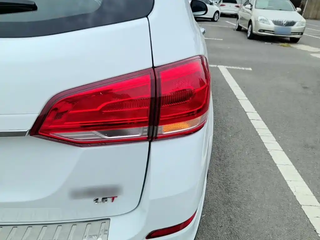 Фото 8 - Haval H6