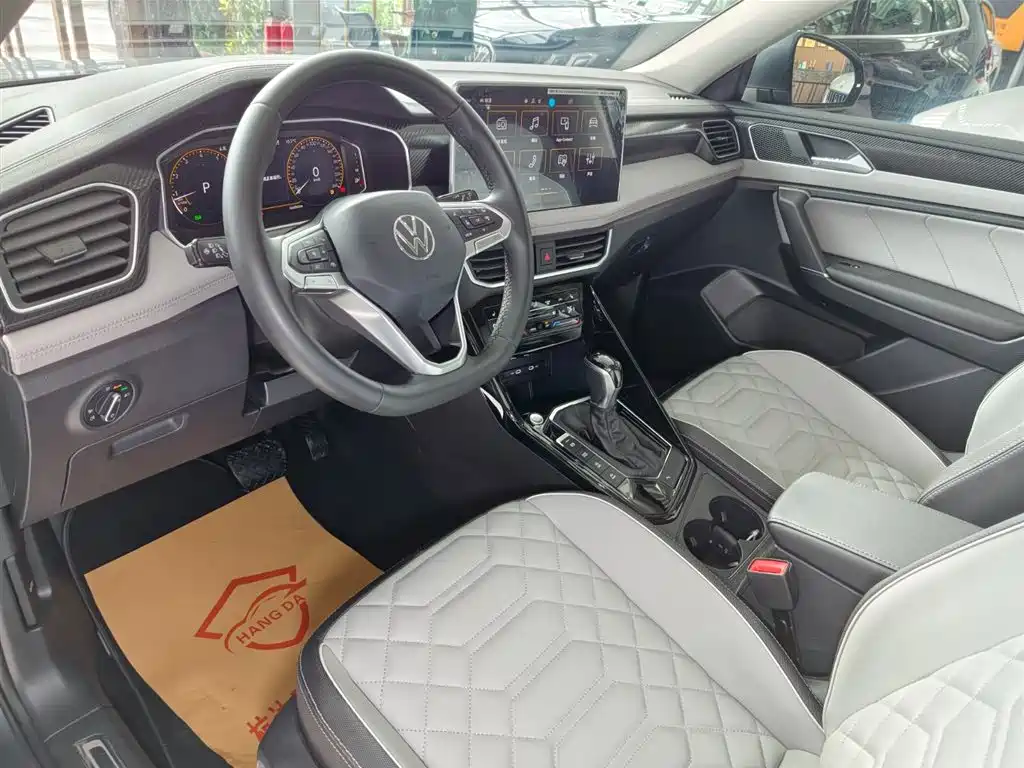 Volkswagen Tayron 2023 300TSI 2WD Luxury Plus Advanced Edition фото 7