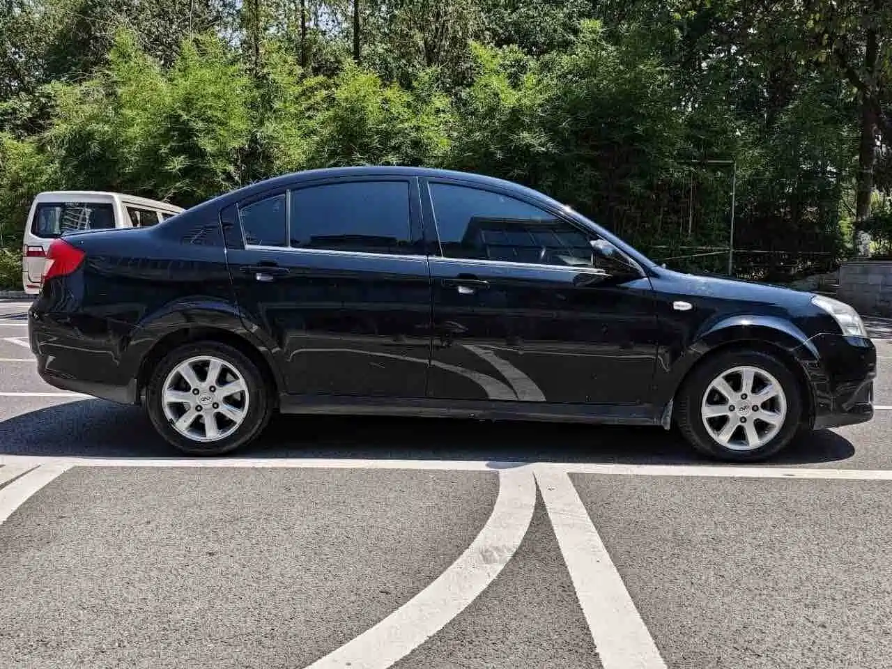 Chery E5 2013 2012 1.8L CVT Sport Edition