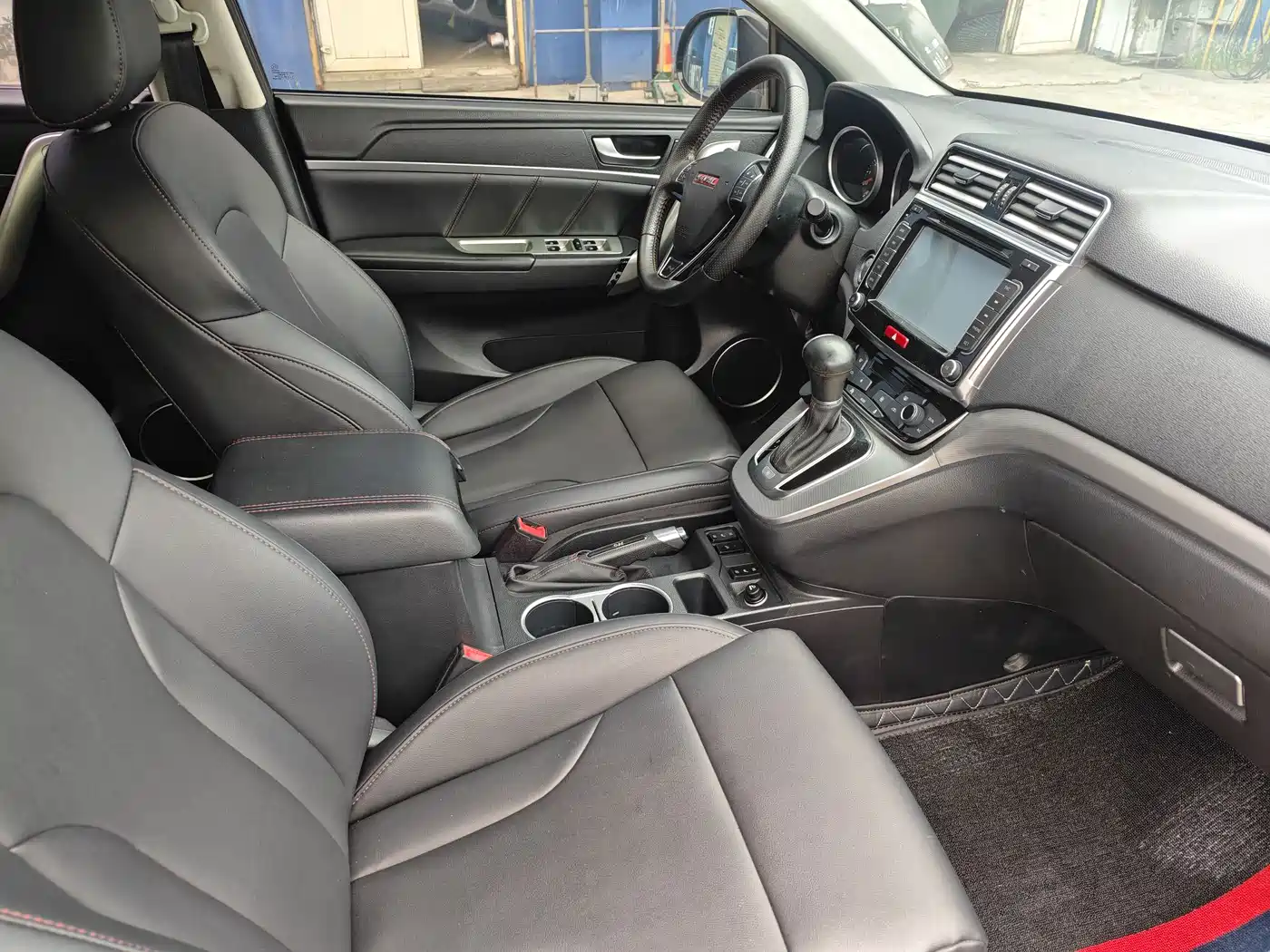 Haval H6 2015 Sport 1.5T Automatic 2WD Luxury фото 12