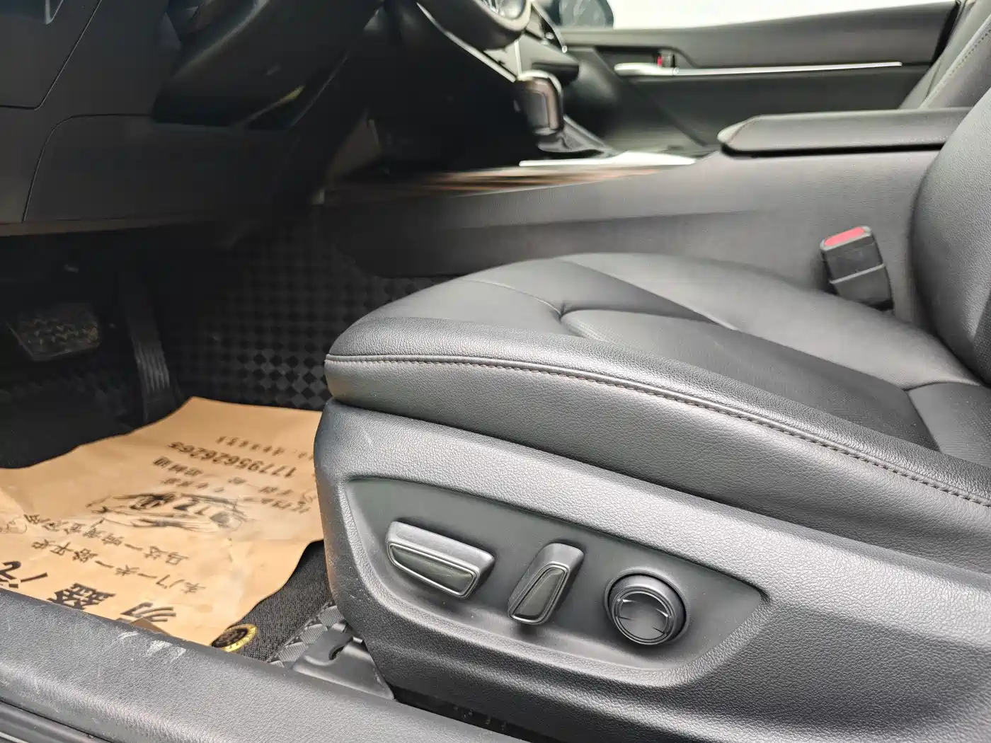 Toyota Camry 2019 2.5G Luxury Edition China VI фото 4