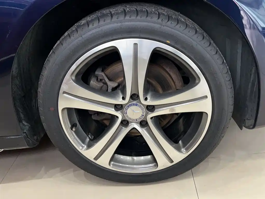 Mercedes-Benz E-Class 2016 E 200 L Sport Type фото 5