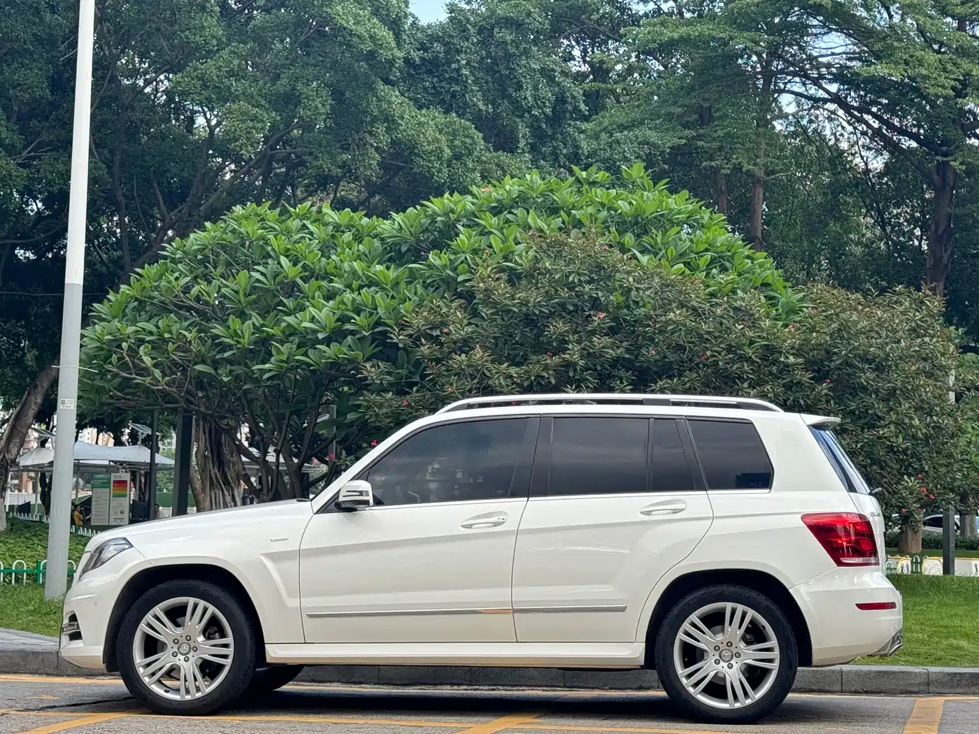 Mercedes-Benz GLK-Class 2015 GLK 260 4MATIC Dynamic Ultimate Edition фото 4