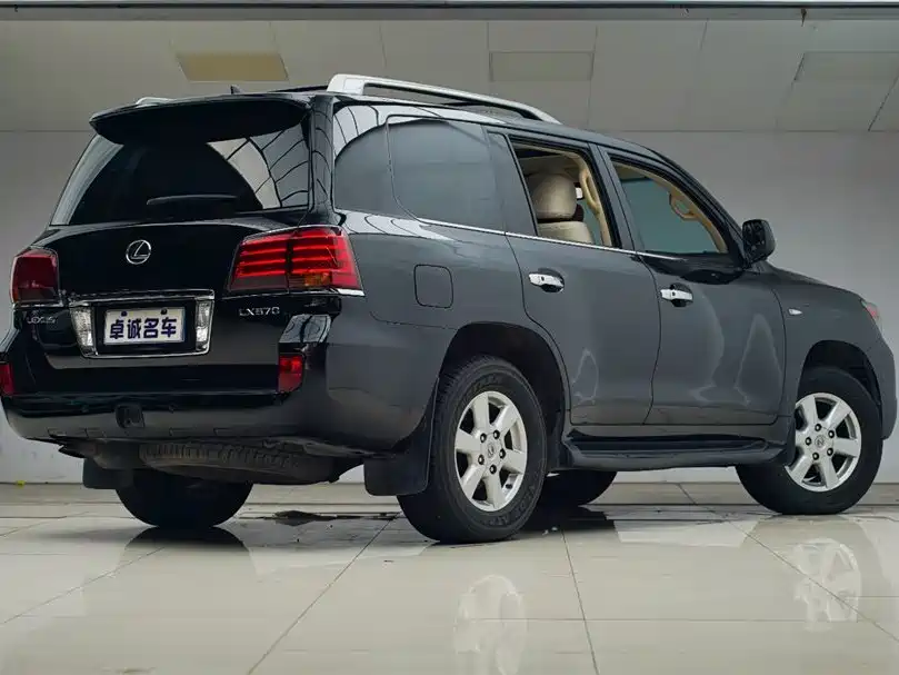 Lexus LX 2009 570 фото 19