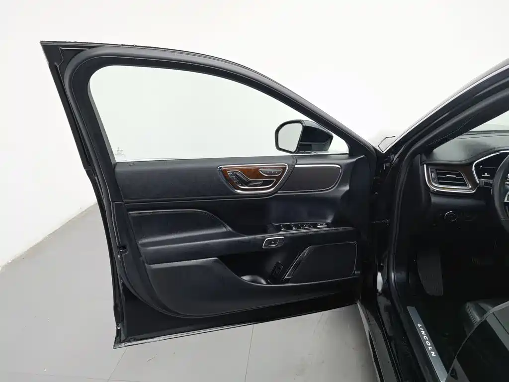 Lincoln Continental 2020 2019 2.0T 2WD Zunxiang Edition China VI