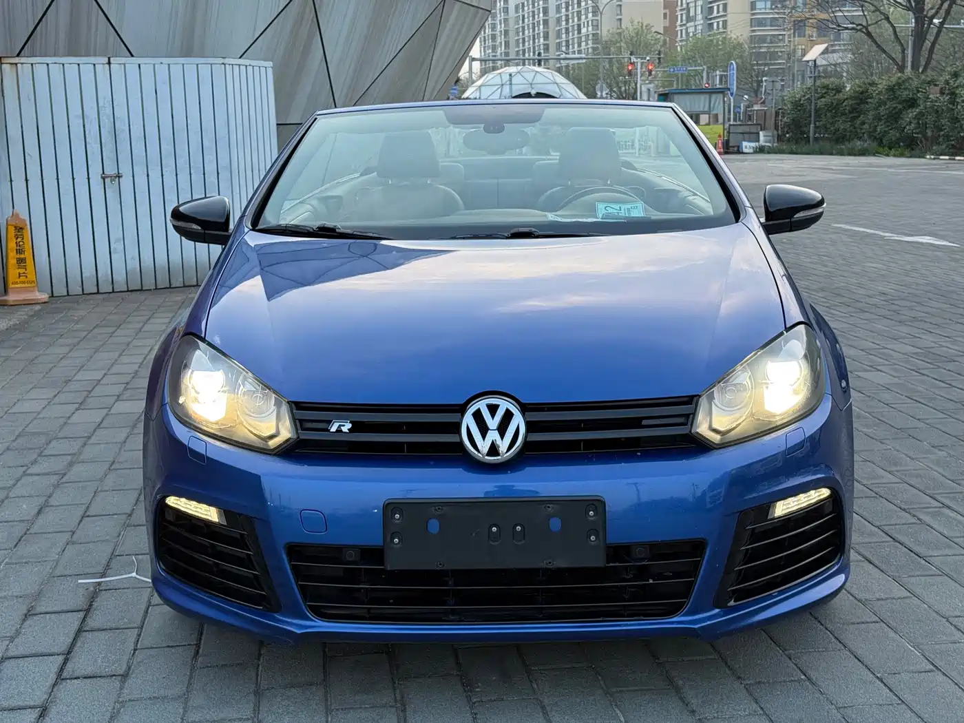 Photo 2 - Volkswagen Golf (Import)
