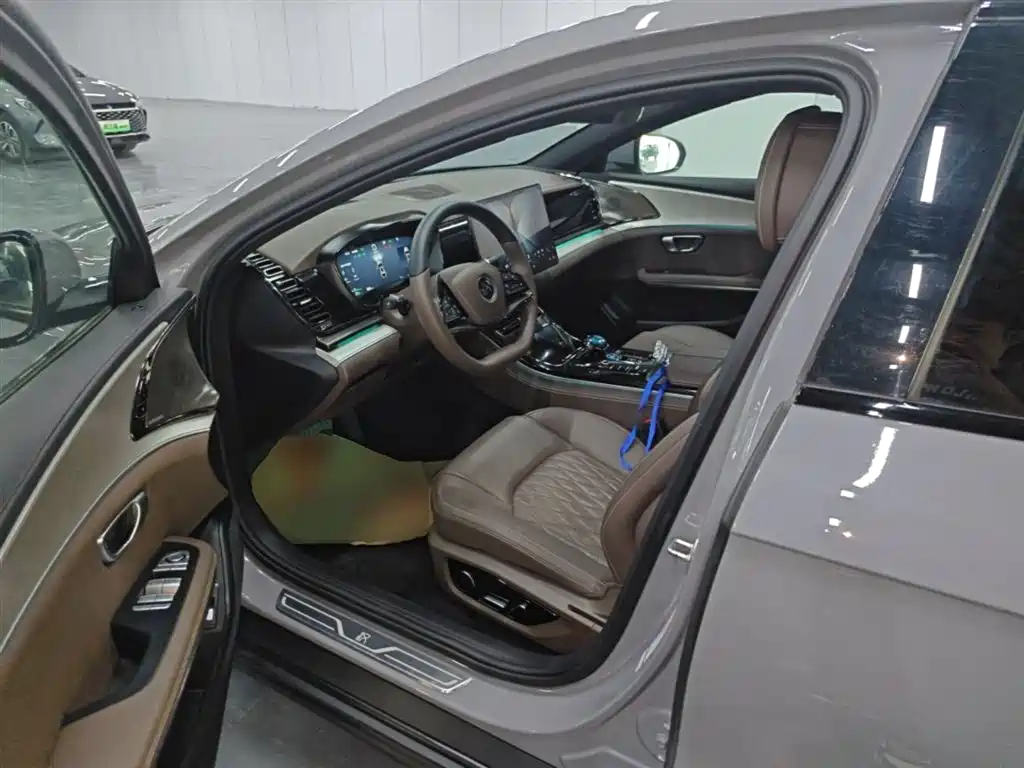 BYD HAN