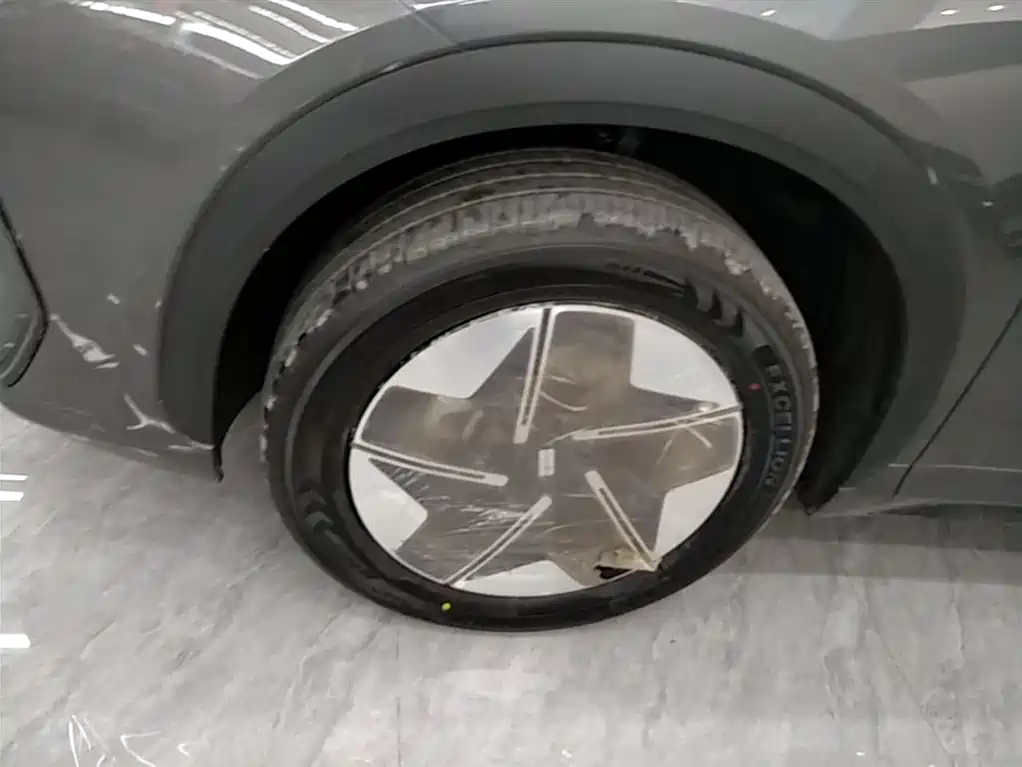 Geely Galaxy Galaxy E5 2026 530km Voyager Edition фото 23