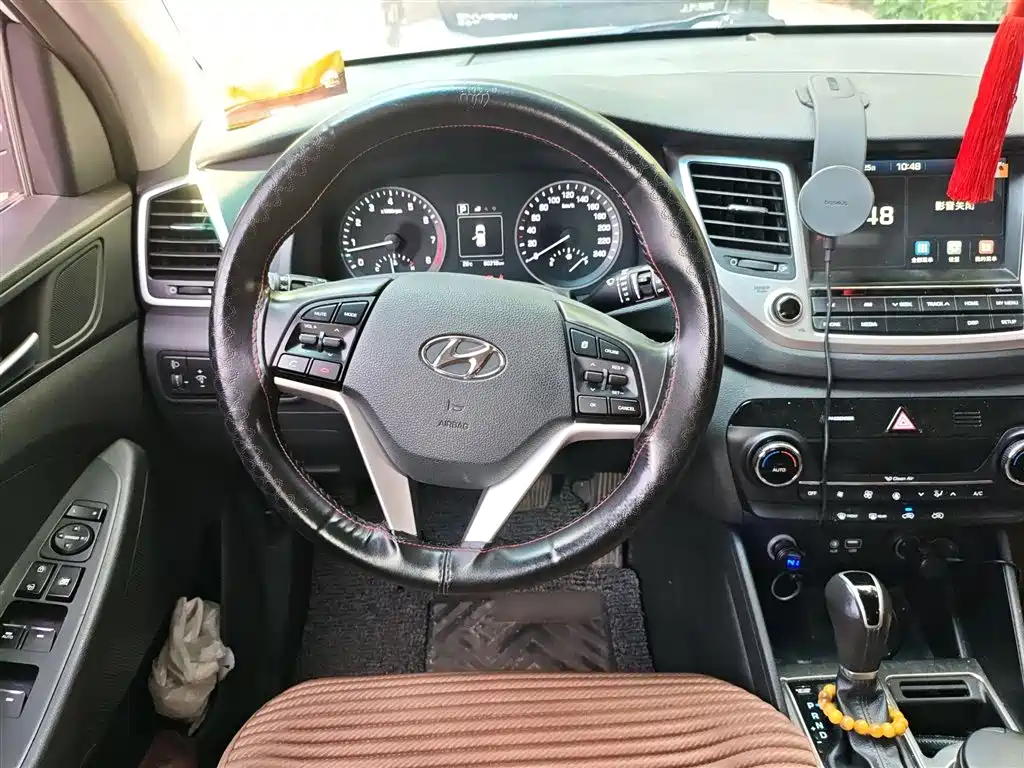 Hyundai Tucson 2015 1.6T Dual Clutch 2WD Smart фото 3