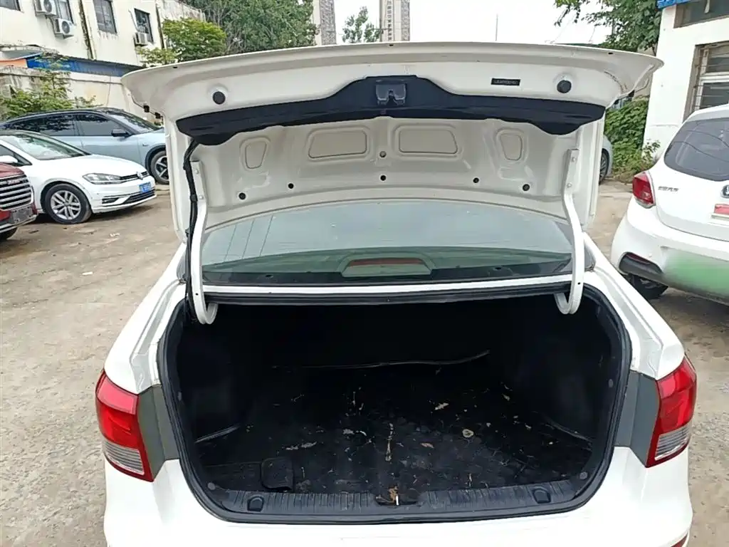 Kia K2 2015 Sedan 1.4L MT GLS фото 19