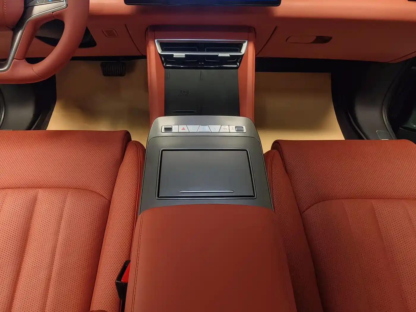 BYD Tang L 2025 DM 175KM Drone Player Edition фото 8