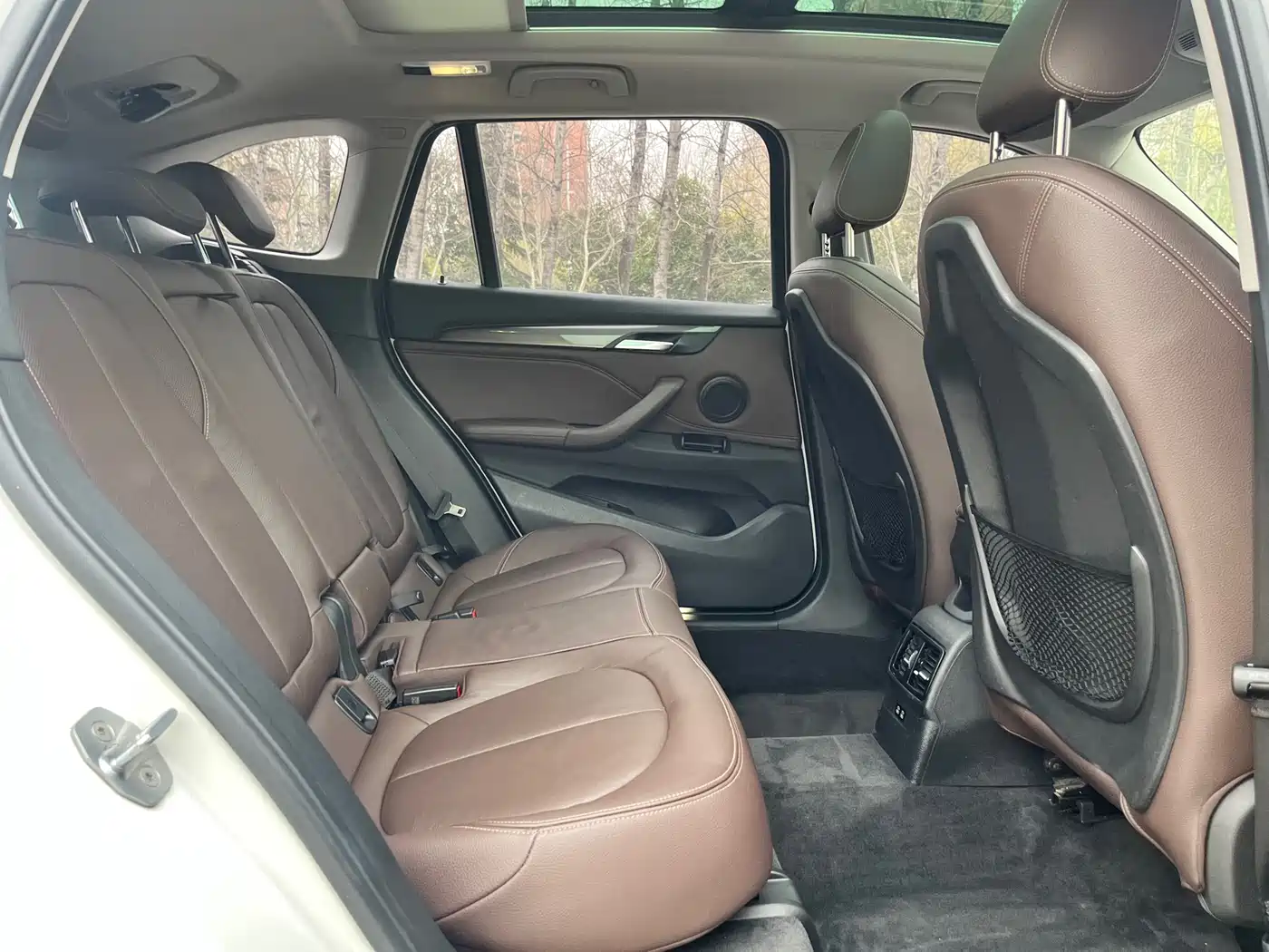 BMW X1 2019 sDrive18Li Premium Model фото 15
