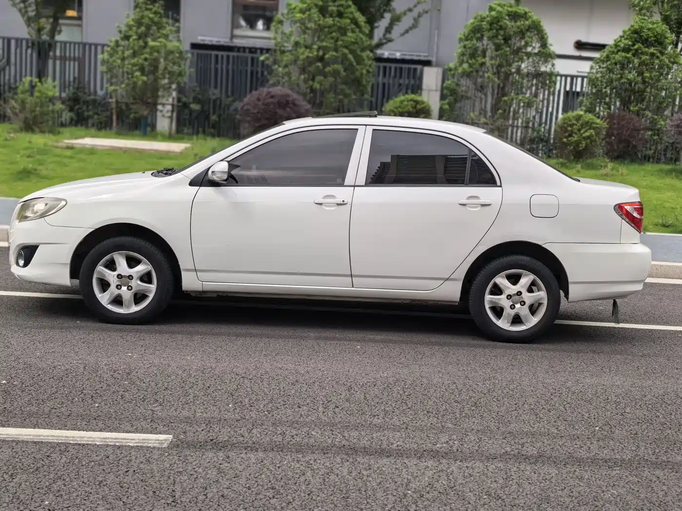 Toyota Corolla 2013 1.6L Manual Excellence Edition фото 4