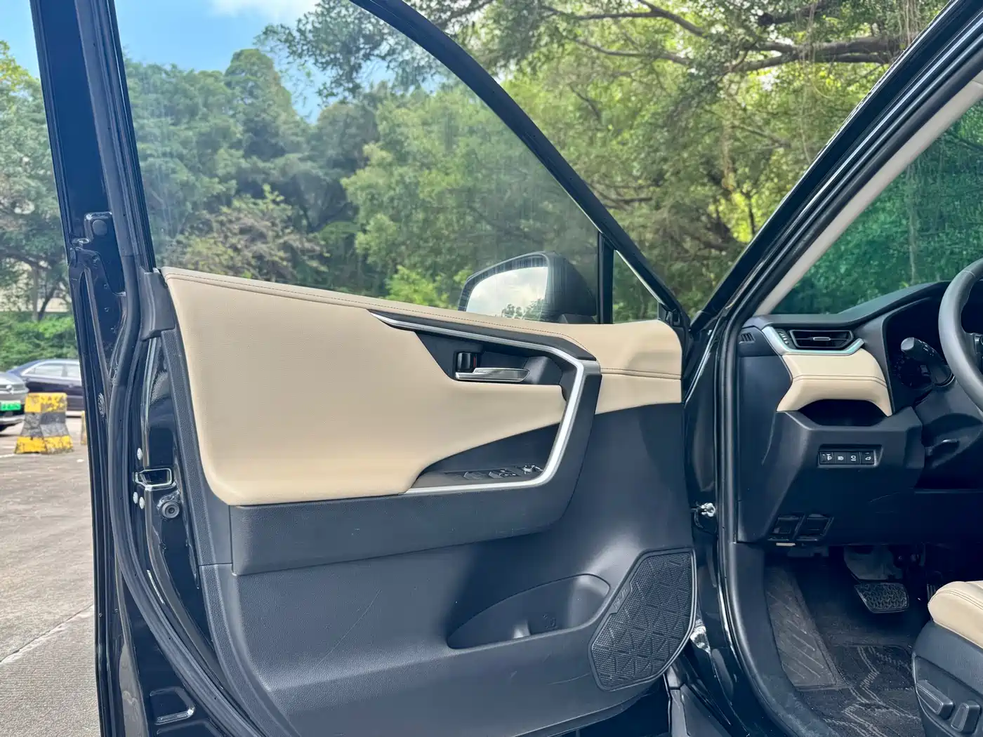 Toyota RAV4 Rongfang 2022 2.0L CVT 2WD Trend Edition фото 5