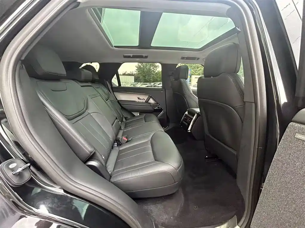 Land Rover Range Rover Sport 2025 360PS S фото 18