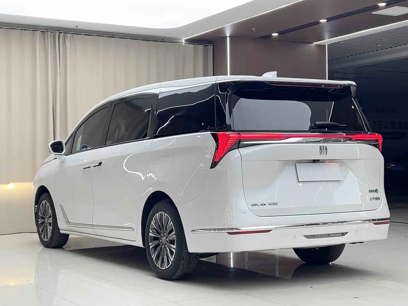 Buick GL8 2025 Model Landglory Smart Edition фото 7