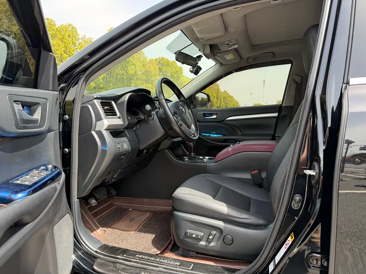 Toyota Highlander 2015 2.0T FWD Luxury Edition 7-seater фото 8