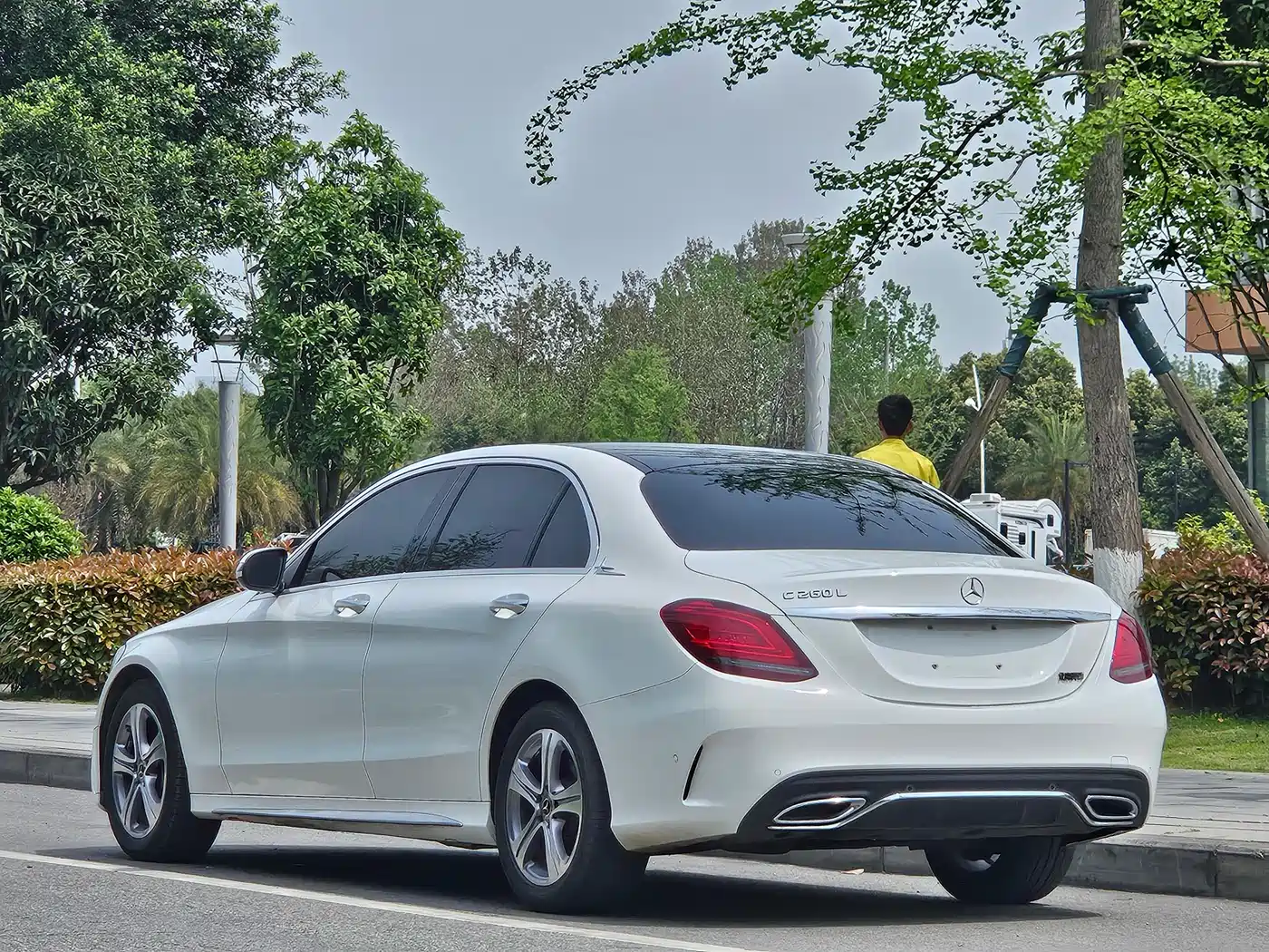 Mercedes-Benz C-Class 2021 C 260 L Sport Edition фото 3