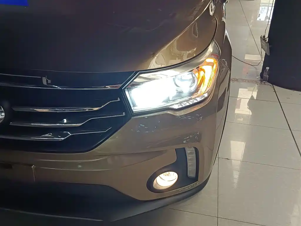 GAC Trumpchi Trumpchi GS4 2015 200T G-DCT Luxury Edition фото 24