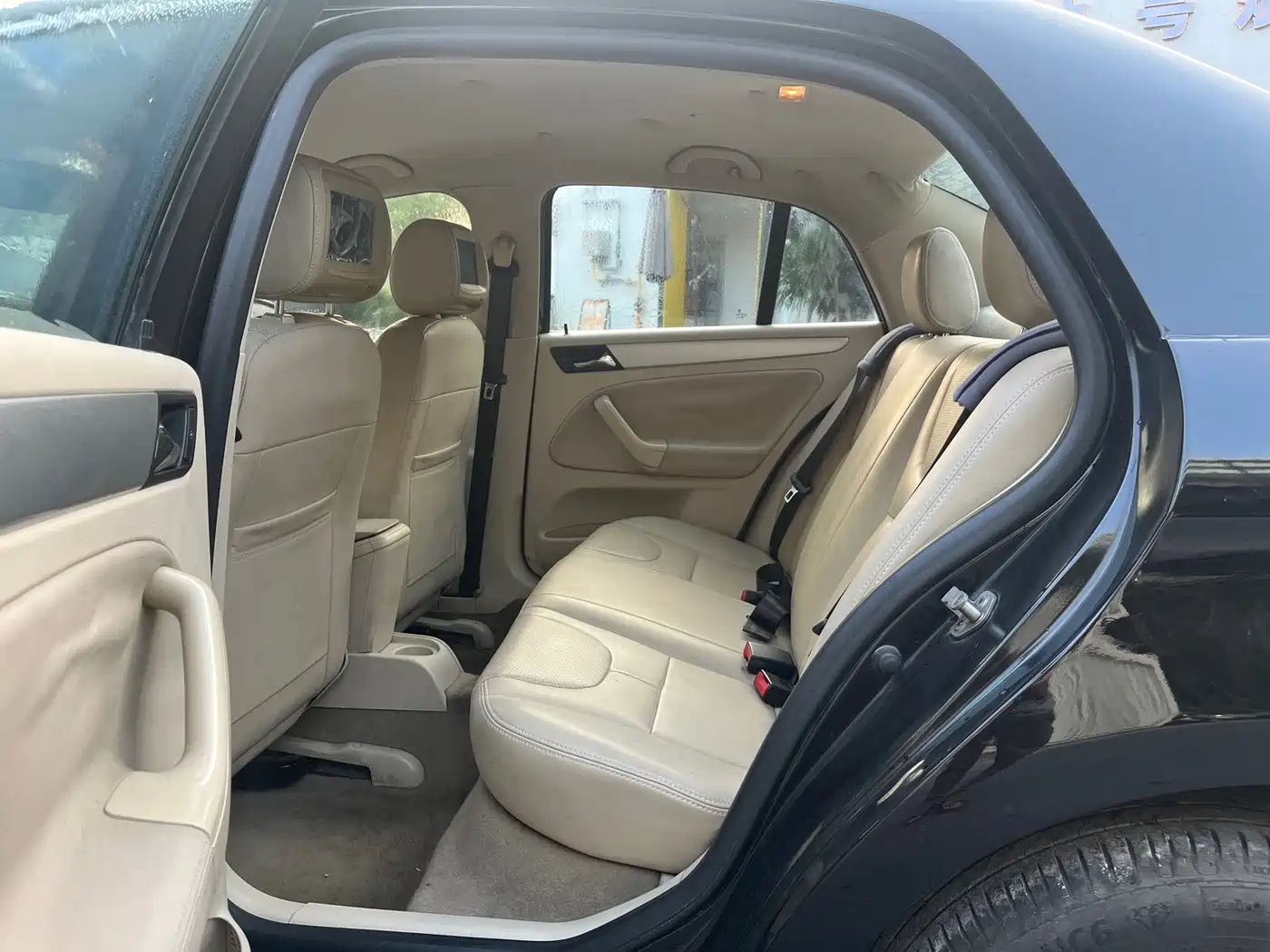 Volkswagen Bora 2011 2011 1.6L Automatic Luxury